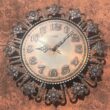 orologio da parete in metallo vintage